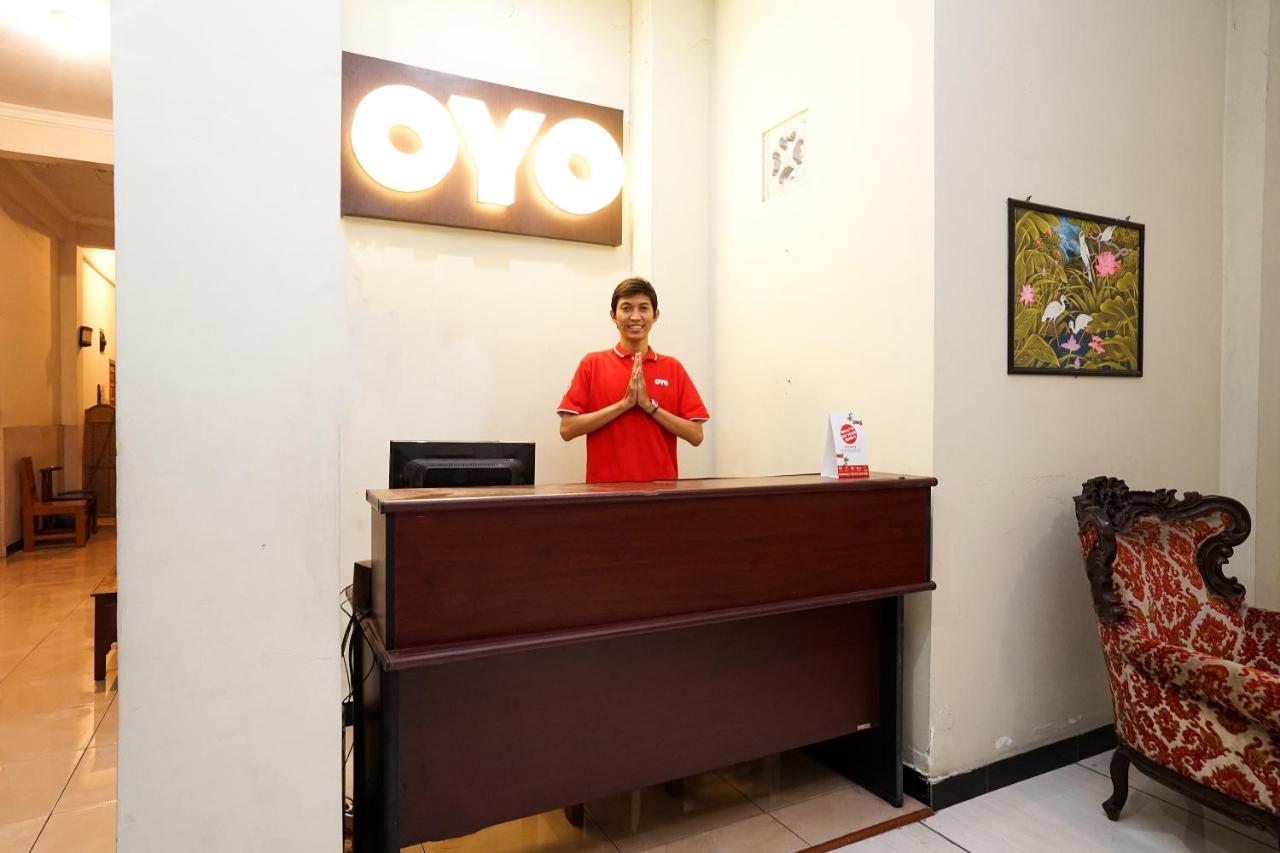 סוראבאיה Kartika Syariah Homestay By Stayku מראה חיצוני תמונה